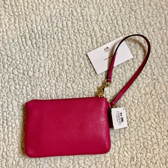 NWT COACH 49377 SAFFIANO LEATHER PINK WRISTLET - Picture 12 of 13